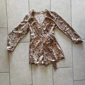Guess Snake Print Romper-SIZE S